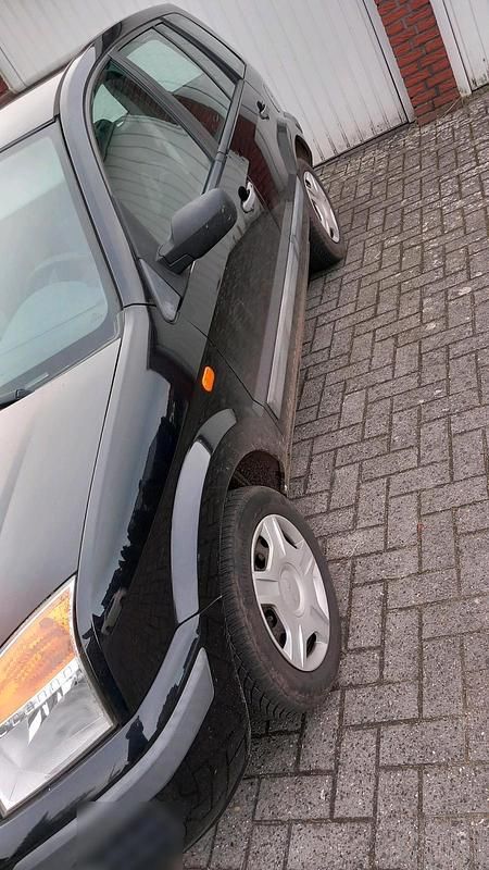 Gebraucht Ford Fusion 75 PS (55 kW) 2007 Schwarz Kleinwagen