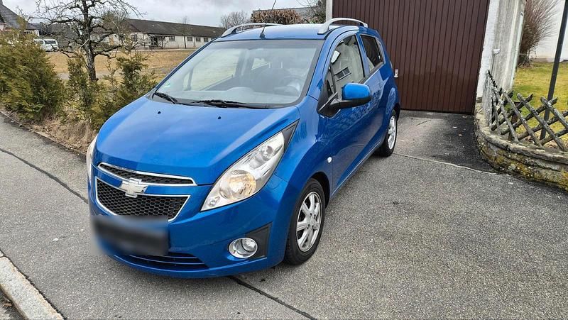 Gebraucht Chevrolet Spark 82 PS (60 kW) 2012 Blau Kleinwagen