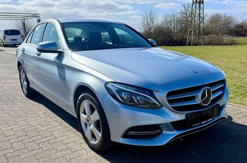 Gebraucht Mercedes C200 184 PS (135 kW) 2014 Silber Limousine