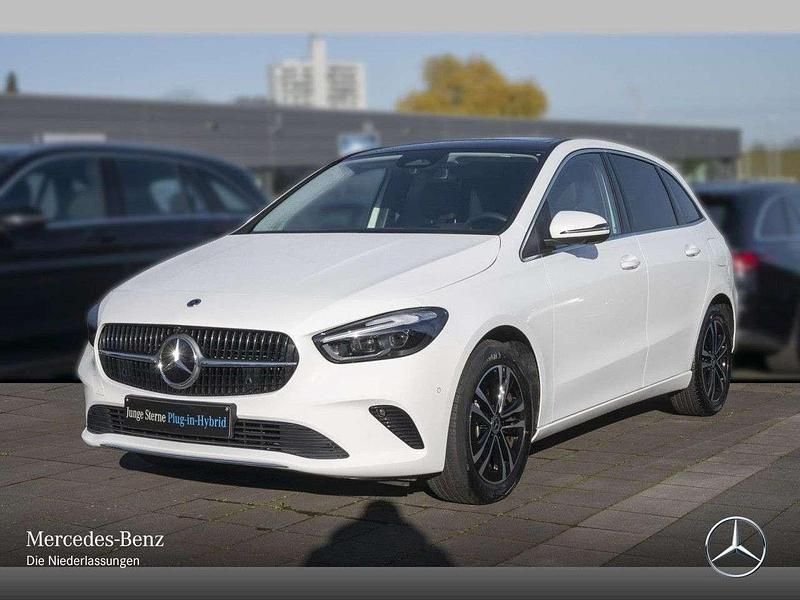 Gebraucht Mercedes E250 Advanced 163 PS (119 kW) 2025 Weiß Limousine