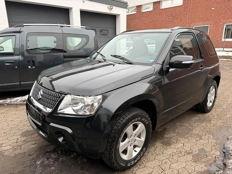 Gebraucht Suzuki Grand Vitara 165 PS (121 kW) 2010 Schwarz SUV