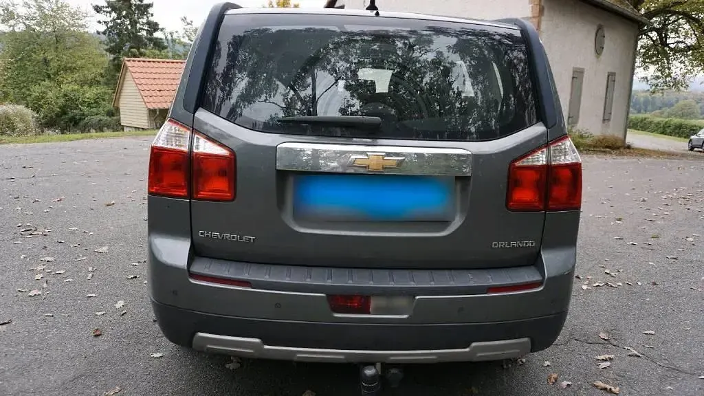 Gebraucht Chevrolet Orlando 163 PS (119 kW) 2011 Van / Kleinbus