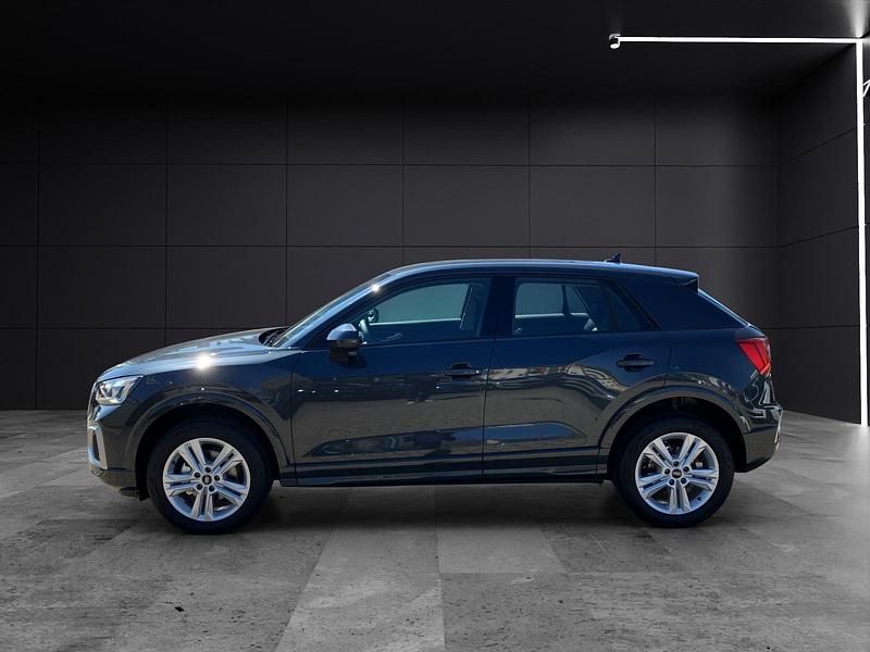 Neu Audi Q2 Advanced 150 PS (110 kW) 2026 Manhattangrau metallic SUV