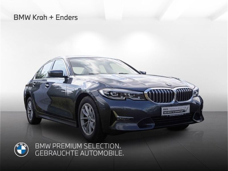 Mineralgrau metallic Gebraucht 2021 BMW 320 Sport Line Limousine | 31.908 € (Fairer Preis) - Bild 1/4
