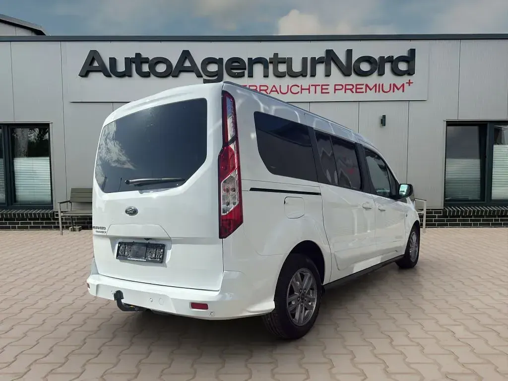 Gebraucht Ford Tourneo Connect Titanium 120 PS (88 kW) 2022 Weiß Van / Kleinbus