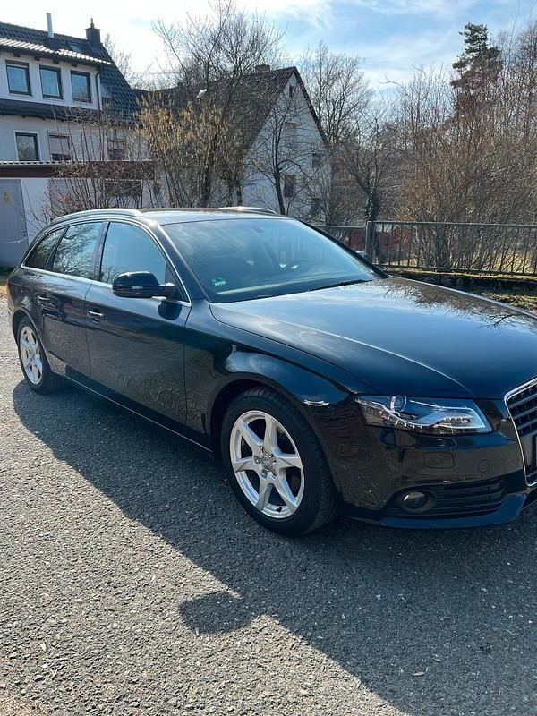 Gebraucht Audi A4 160 PS (117 kW) 2011 Schwarz Kombi