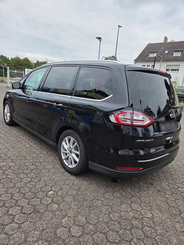 Gebraucht Ford Galaxy Titanium 179 PS (131 kW) 2016 Schwarz Van / Kleinbus