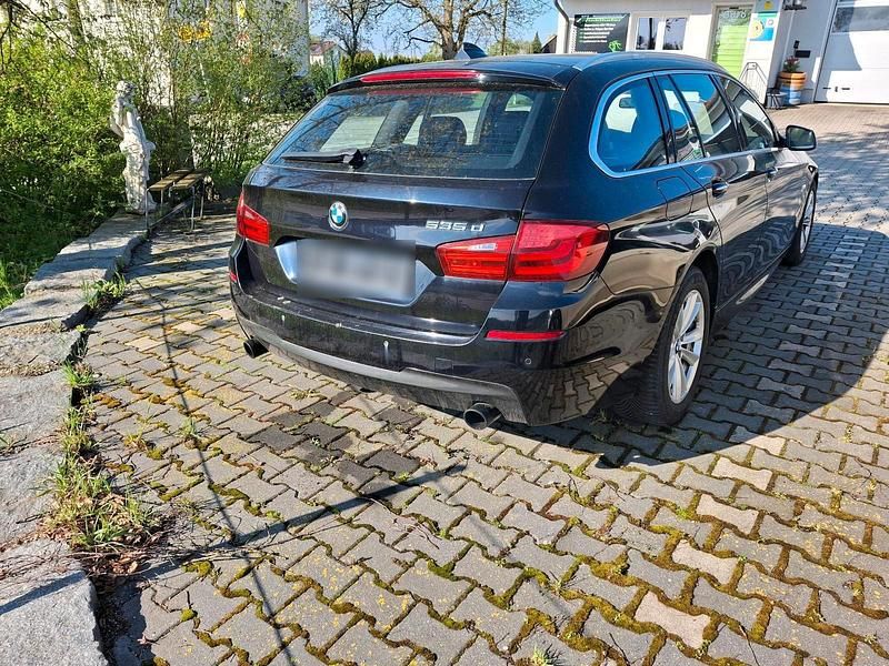 Gebraucht BMW 535 M Sport 313 PS (230 kW) 2011 Schwarz Kombi