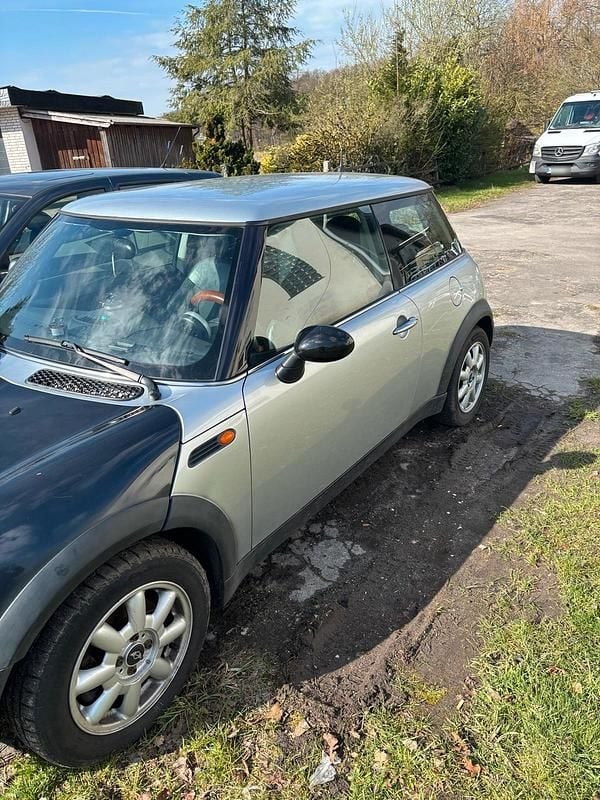 Gebraucht Mini ONE 90 PS (66 kW) 2003 Schwarz Kleinwagen