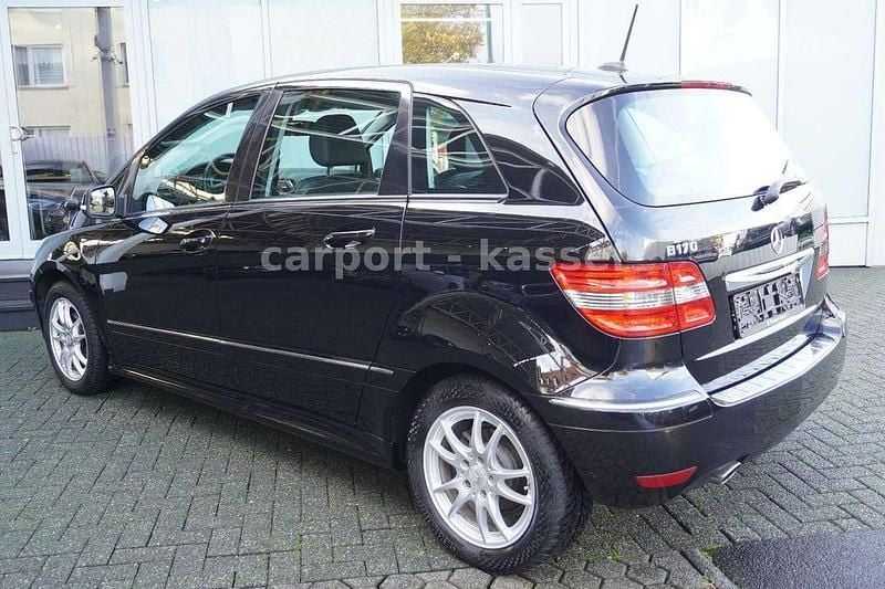 Gebraucht Mercedes B170 116 PS (85 kW) 2009 Schwarz Van / Kleinbus