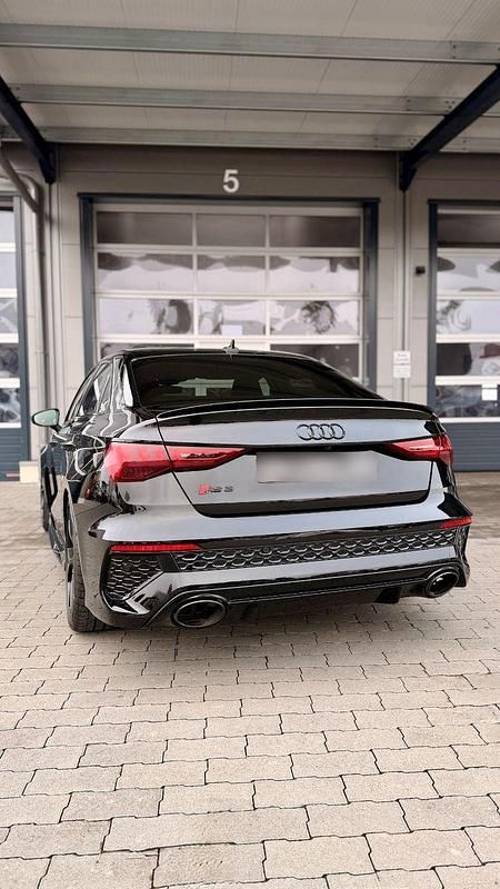 Gebraucht Audi RS3 Ambiente 400 PS (294 kW) 2021 Schwarz Limousine