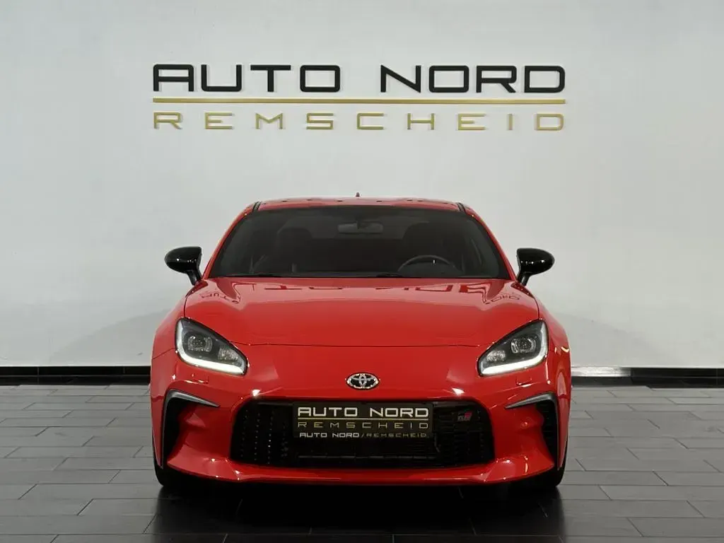 Gebraucht Toyota GR86 Premium 234 PS (172 kW) 2022 Rot Coupé