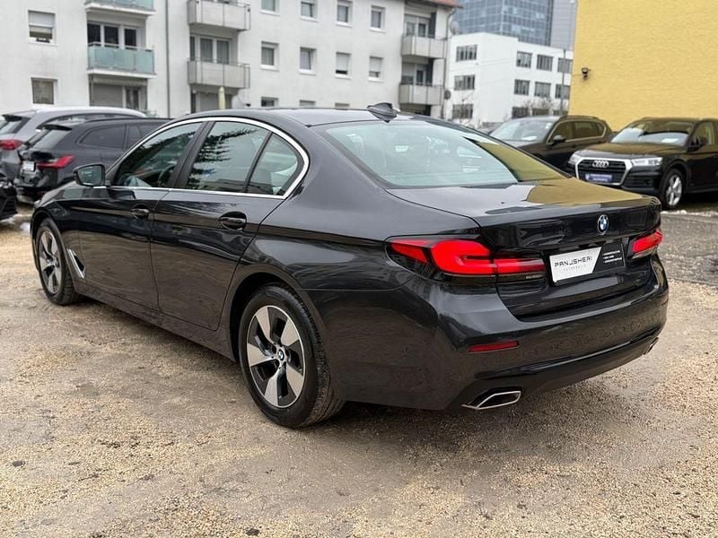 Gebraucht BMW 520 190 PS (139 kW) 2020 Sophistograu brillanteffekt Limousine