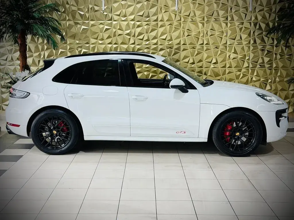 Gebraucht Porsche Macan Sport 381 PS (280 kW) 2021 Weiß SUV