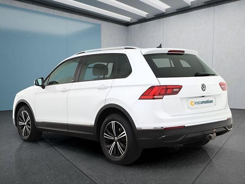Gebraucht VW Tiguan 150 PS (110 kW) 2022 Weiß SUV