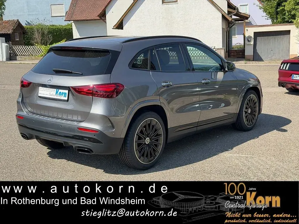 Gebraucht Mercedes GLA200 AMG 163 PS (119 kW) 2025 Grau SUV