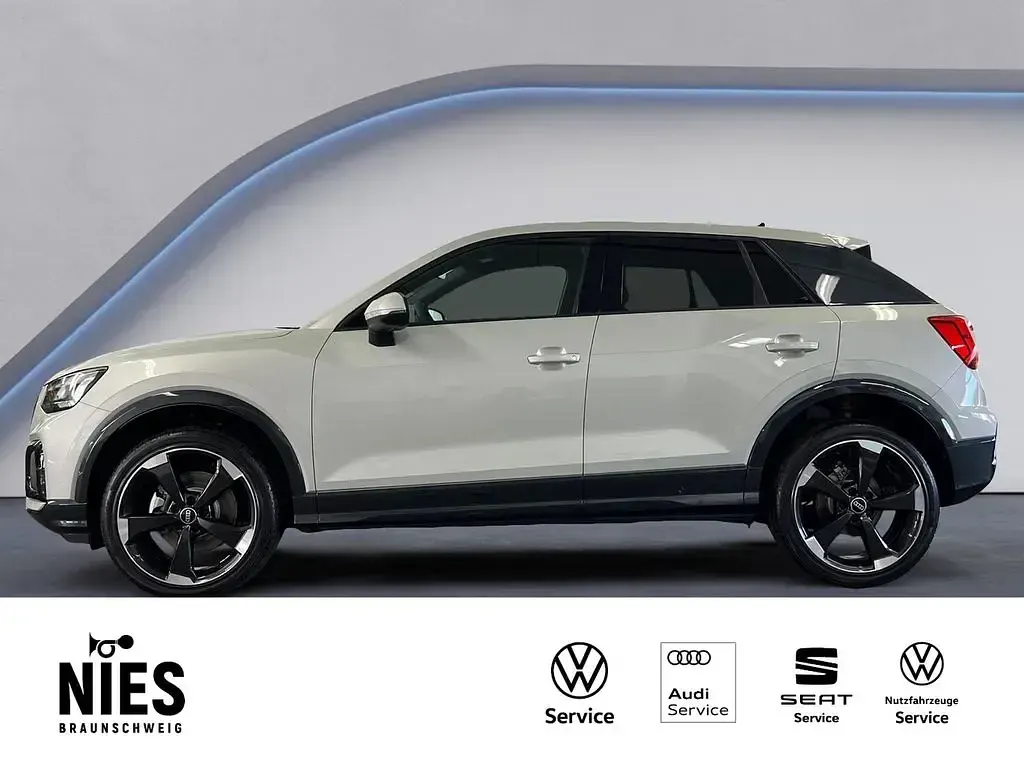Gebraucht Audi Q2 Advanced Plus 150 PS (110 kW) 2026 Silber SUV