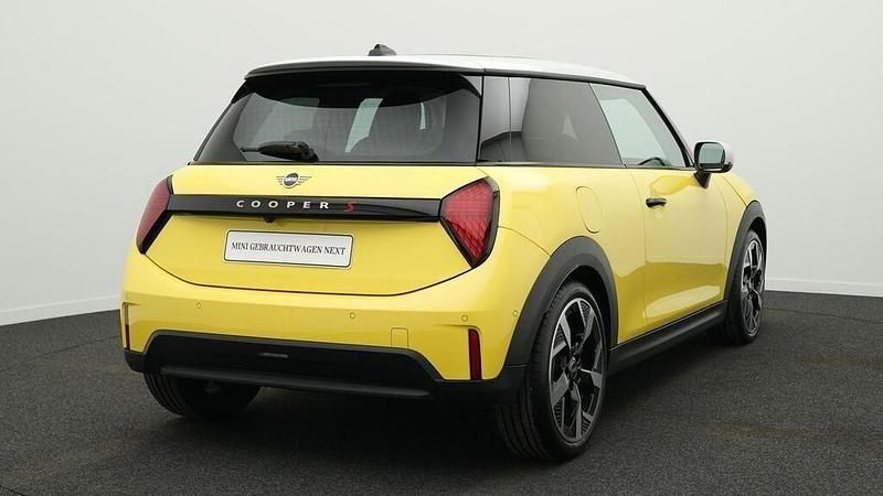 Gebraucht Mini Cooper S Classic 204 PS (150 kW) 2024 Gelb Kleinwagen