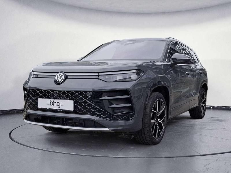 Delfingrau metallic Gebraucht 2025 VW Tayron R-line SUV | 53.980 € (Guter Preis) - Bild 1/4