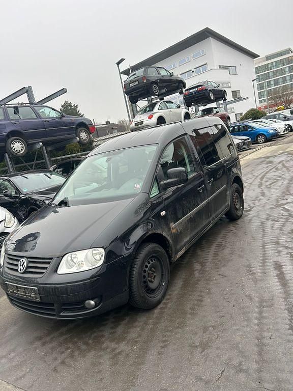 Schwarz Gebraucht 2010 VW Caddy Team Van / Kleinbus | 3.499 € (Fairer Preis) - Bild 1/4