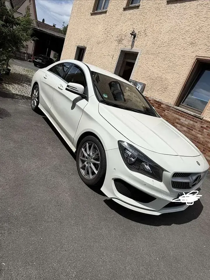 Gebraucht Mercedes CLA180 AMG line 122 PS (89 kW) 2014 Coupé