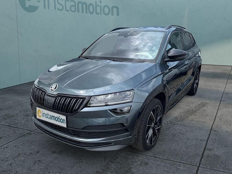 Grau Gebraucht 2021 Skoda Karoq SUV | 29.199 € (Fairer Preis) - Bild 1/4