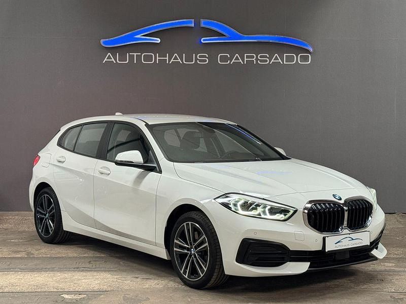 Weiß Gebraucht 2022 BMW 118 Performance Kleinwagen | 21.999 € (Guter Preis) - Bild 1/4