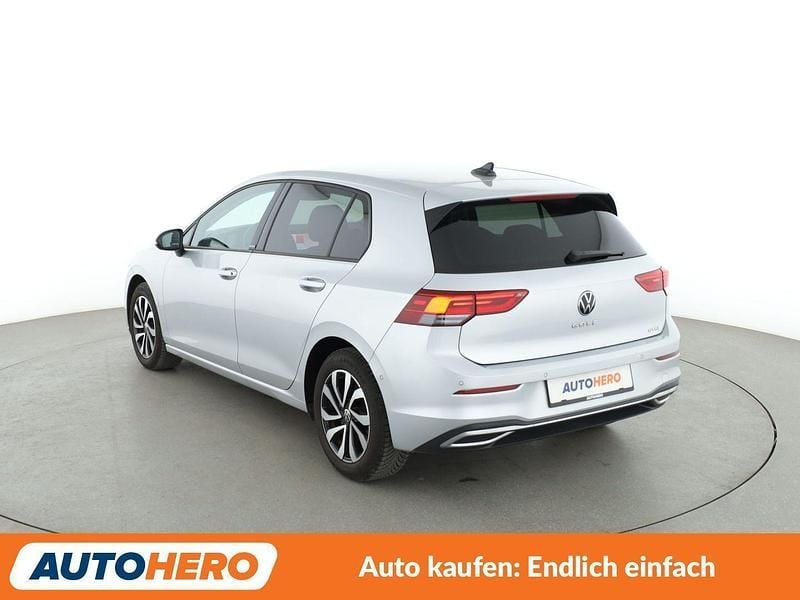 Gebraucht VW Golf VIII Active 150 PS (110 kW) 2022 Grau Kleinwagen