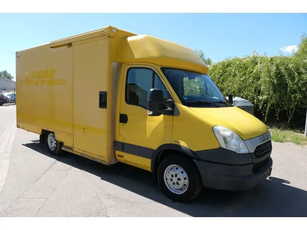 Gebraucht Iveco Daily 106 PS (77 kW) 2012 Gelb Van