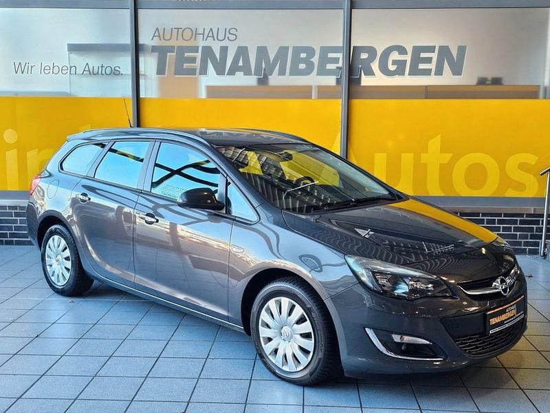 Grau Gebraucht 2012 Opel Astra Edition Kombi | 6.400 € (Etwas zu teuer) - Bild 1/4