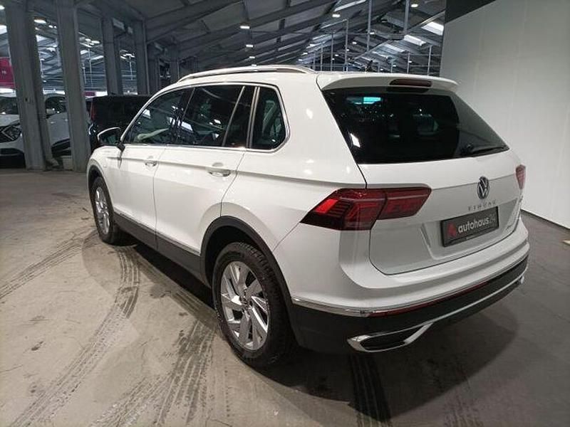 Gebraucht VW Tiguan Elegance 245 PS (180 kW) 2022 Weiß SUV