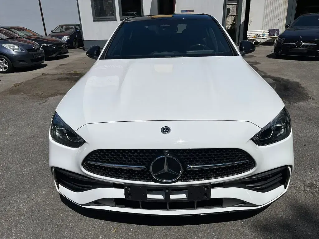 Gebraucht Mercedes C200 AMG 163 PS (119 kW) 2023 Weiß Limousine