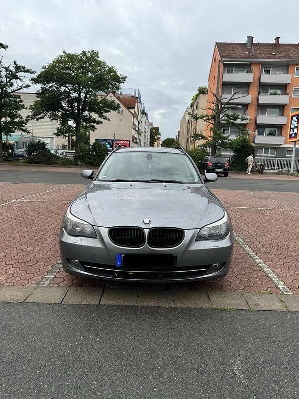 Grau Gebraucht 2008 BMW 525 Kombi | 6.500 € (Etwas zu teuer) - Bild 1/4