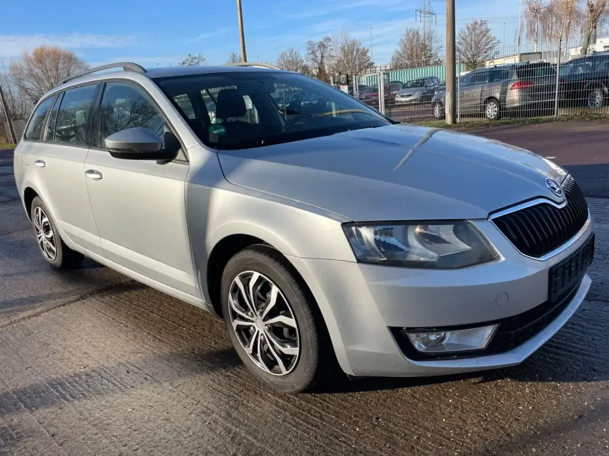 Gebraucht Skoda Octavia Ambition 86 PS (63 kW) 2013 Silber Kombi