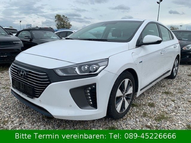 Weiß Gebraucht 2018 Hyundai Ioniq Premium Kleinwagen | 14.990 € (Fairer Preis) - Bild 1/4