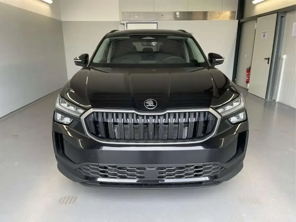 Neu Skoda Kodiaq Selection 204 PS (150 kW) 2026 [2t2t] black magic metallic SUV