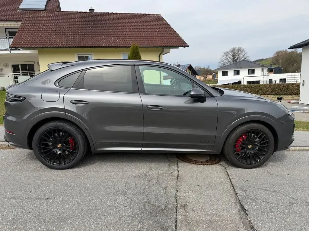 Gebraucht Porsche Cayenne Coupe GTS 460 PS (338 kW) 2023 Grau SUV