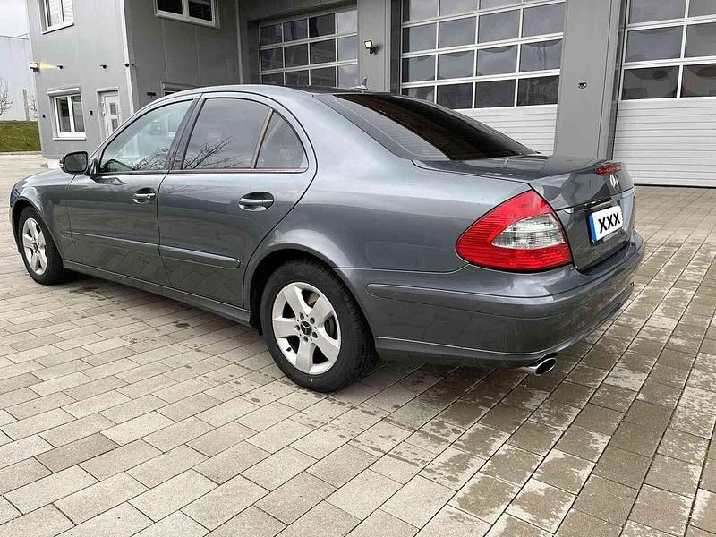 Gebraucht Mercedes E280 Classic 190 PS (139 kW) 2008 Grau Limousine