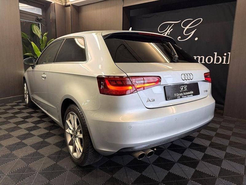 Gebraucht Audi A3 Ambiente 122 PS (89 kW) 2013 Silber Coupé