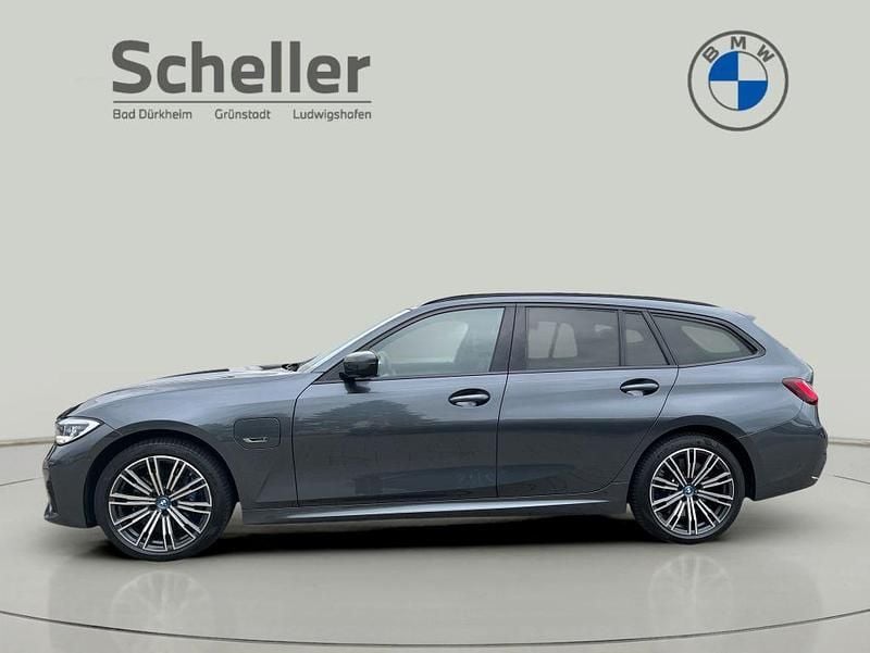 Gebraucht BMW 330e M Sport 252 PS (185 kW) 2021 Grau Limousine
