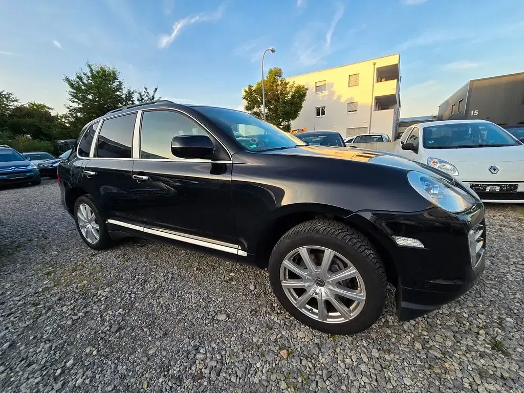 Gebraucht Porsche Cayenne 239 PS (175 kW) 2010 Schwarz SUV