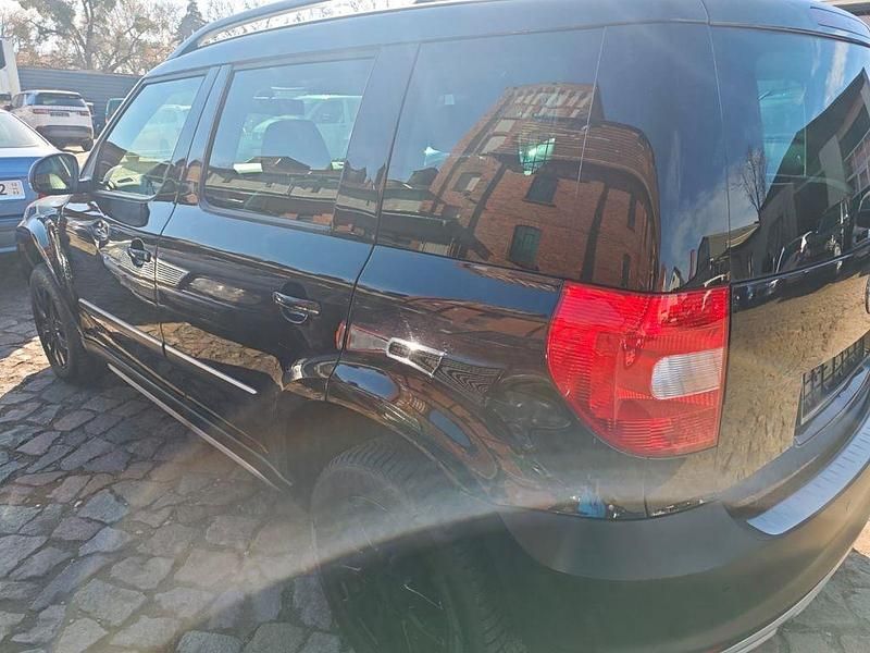 Gebraucht Skoda Yeti Elegance 105 PS (77 kW) 2011 Schwarz SUV