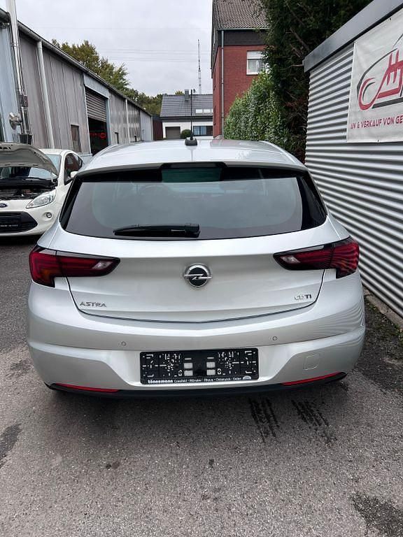 Gebraucht Opel Astra S 110 PS (80 kW) 2017 Silber Limousine