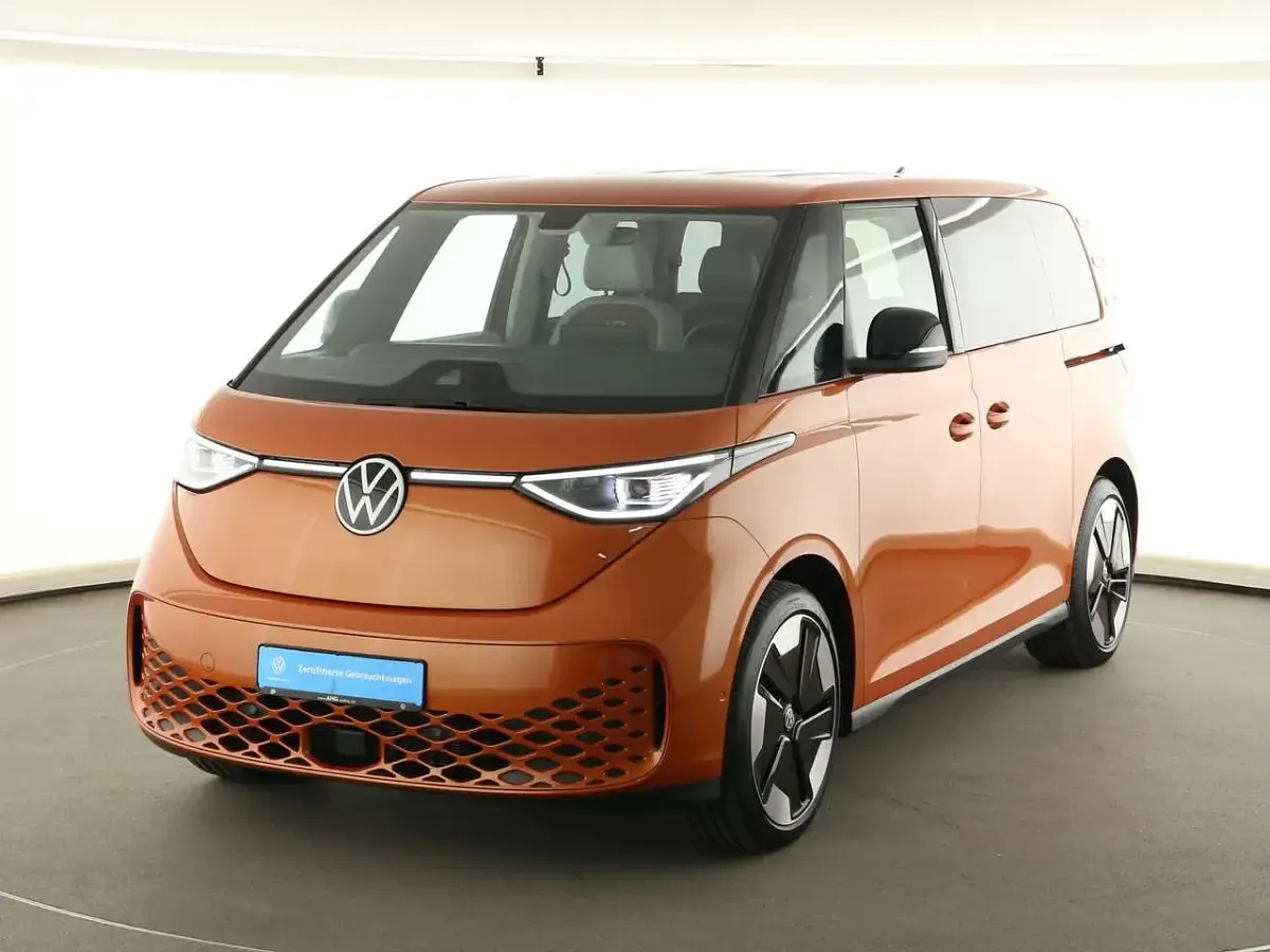 Gebraucht VW ID. Buzz Pro 150 kW (204 PS) 2025 Energetic orange metallic Van / Kleinbus