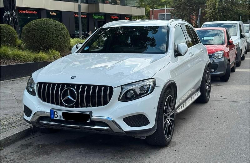 Gebraucht Mercedes GLC220 AMG line 204 PS (150 kW) 2015 Weiß SUV