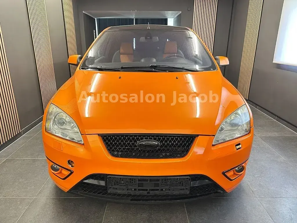 Gebraucht Ford Focus ST 226 PS (166 kW) 2006 Orange Limousine