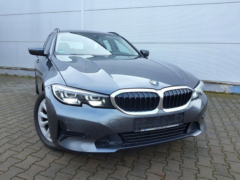 Gebraucht BMW 318 Advantage 150 PS (110 kW) 2021 Mineralgrau Kombi