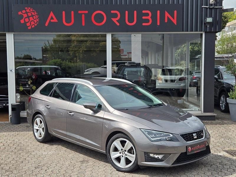 Grau Gebraucht 2016 Seat Leon ST FR Kombi | 13.400 € (Fairer Preis) - Bild 1/4