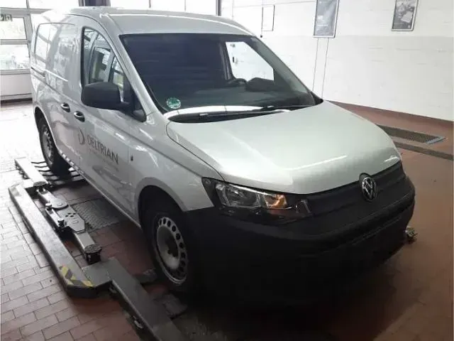 Gebraucht VW Caddy 122 PS (89 kW) 2022 Reflexsilber metallic Van / Kleinbus