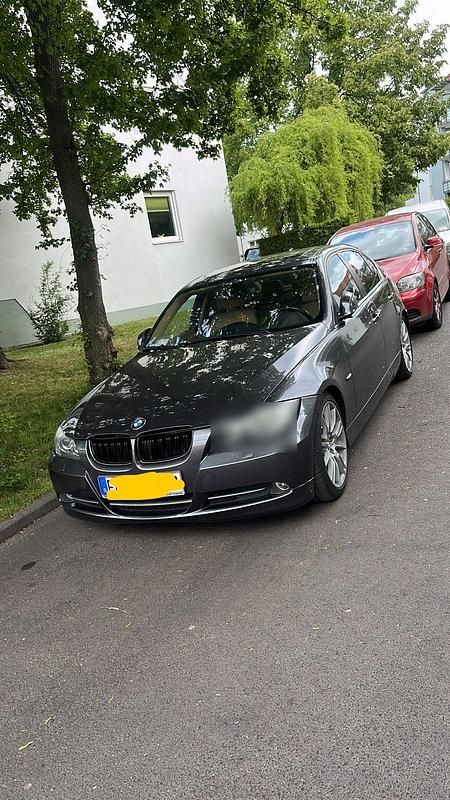 Andere farben Gebraucht 2006 BMW 330 Limousine | 9.500 € (Fairer Preis) - Bild 1/4